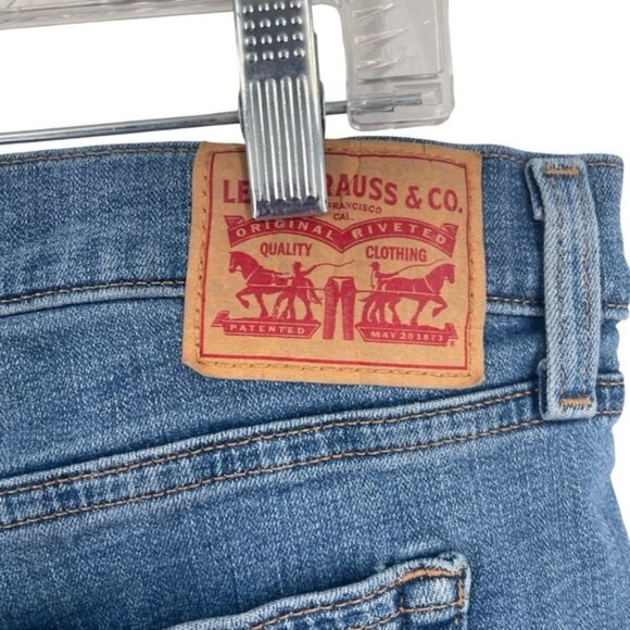 Levi's Blue Distressed Boyfriend Jeans 33. 36L - Picture 5 of 7